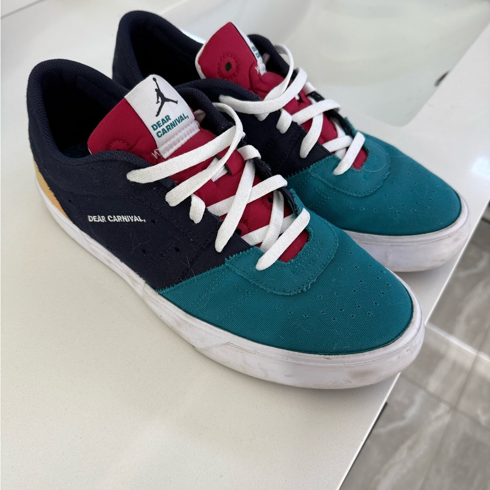 Nike Jordan Carnival sneakers men’s 10.5